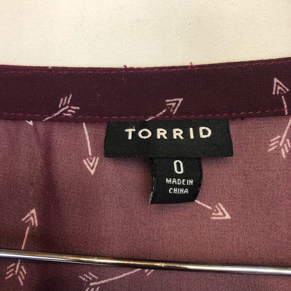 Torrid sz 0 maroon sheer midi arrows dress buttons - Picture 3 of 5